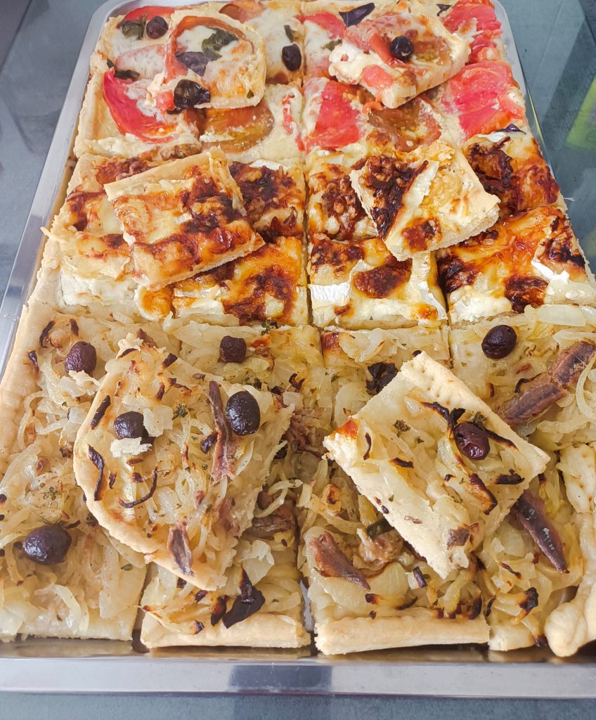 assortiment pizza, pissaladière, quiche